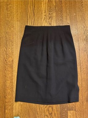 Jones New York Black Pencil Skirt - Classic Tailored Silhouette